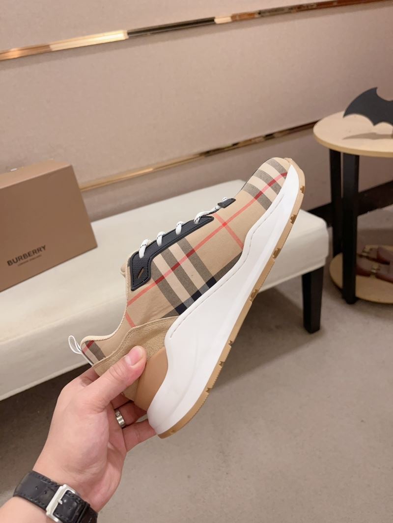 Burberry Low Shoes